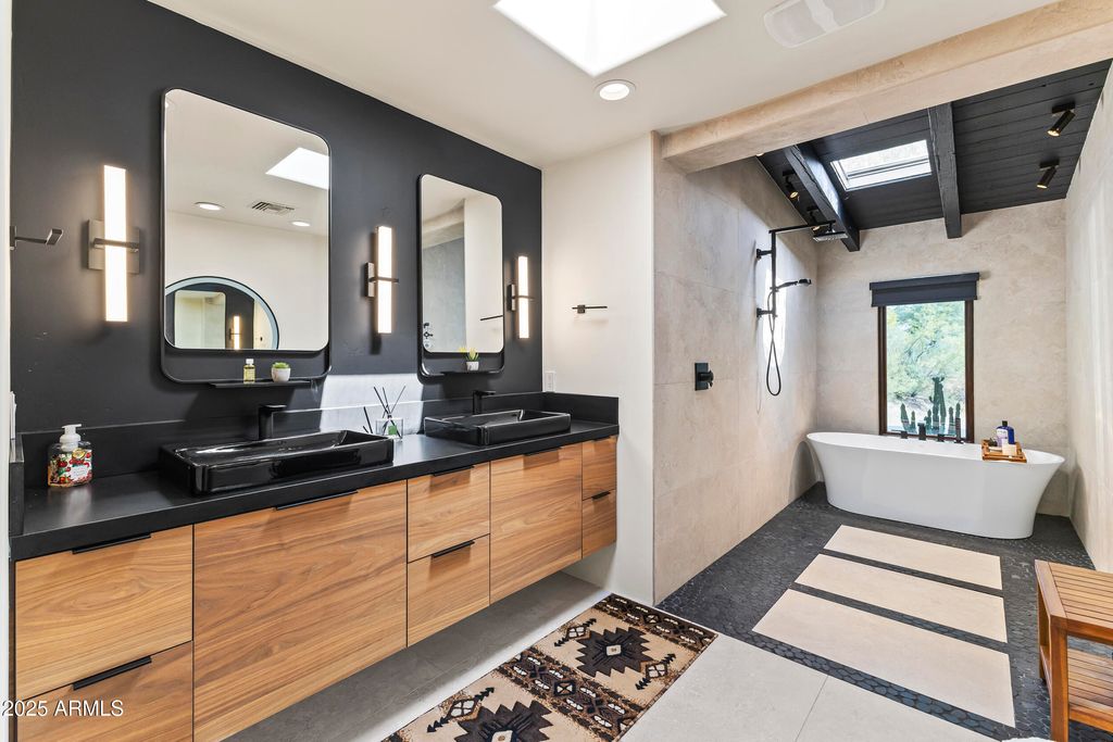 Photo of 1018 N Boulder Drive, Carefree, AZ 85377 (MLS # 6894792)