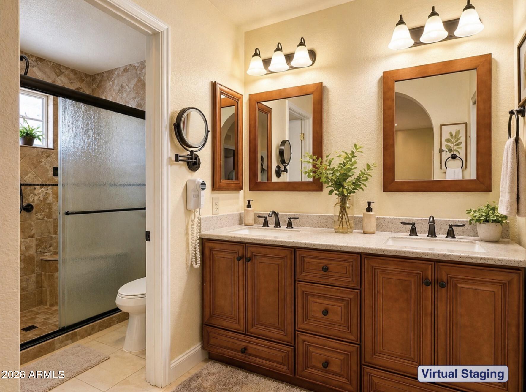 TWELVE OAKS - Residential