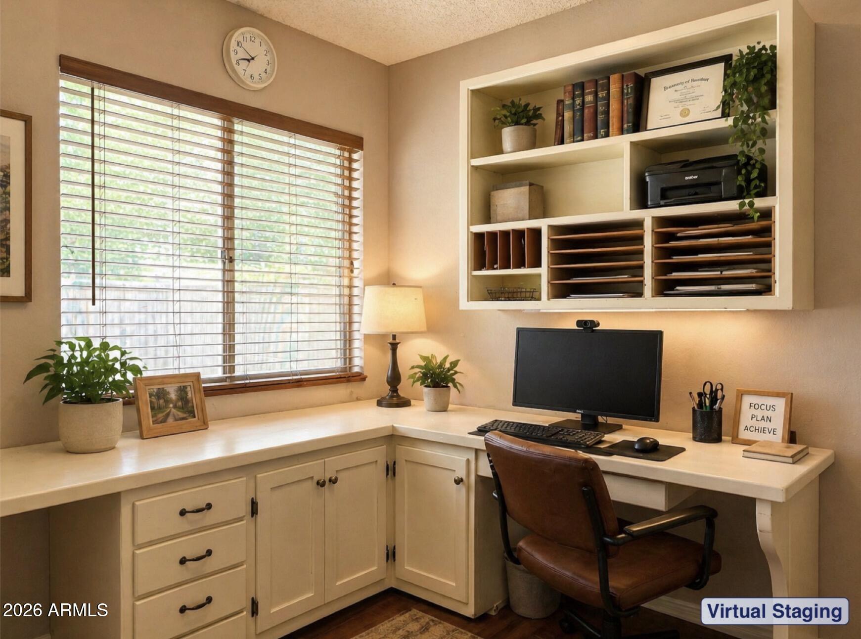 TWELVE OAKS - Residential