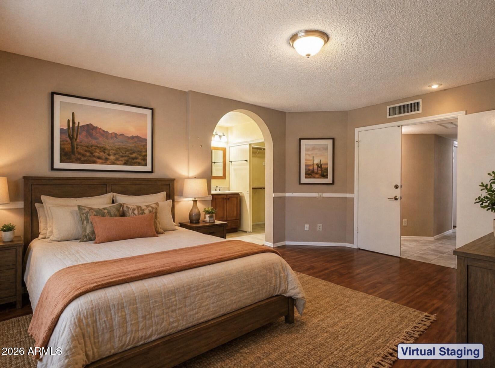 TWELVE OAKS - Residential