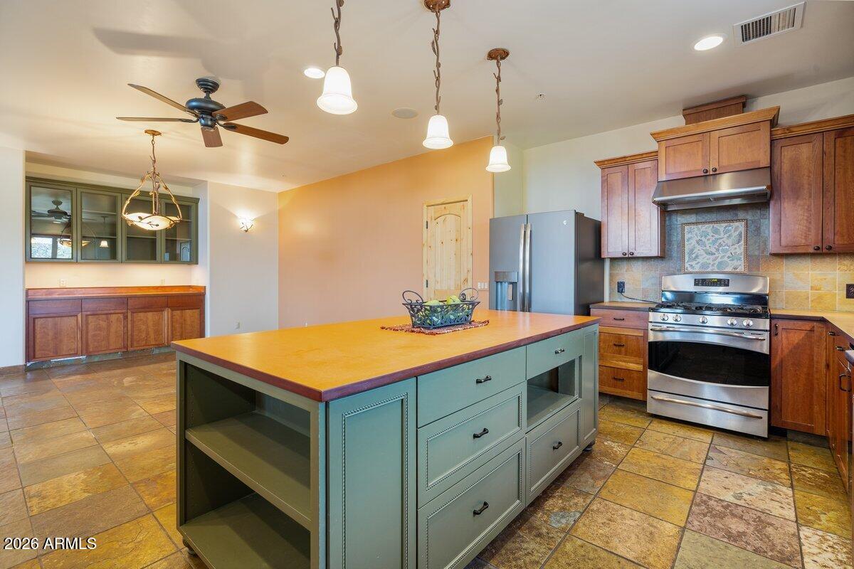 THE WOODS PAYSON - Residential