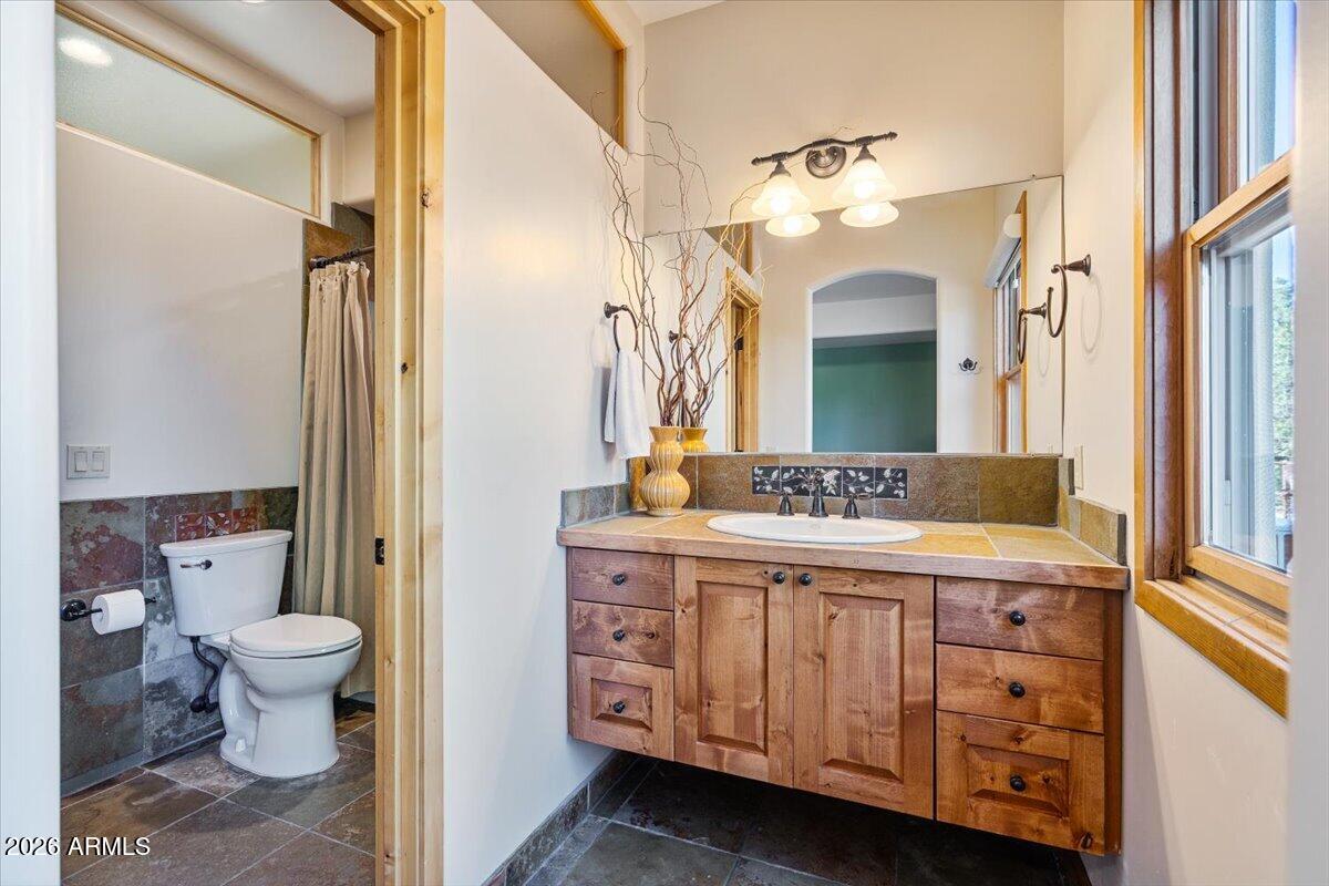 THE WOODS PAYSON - Residential