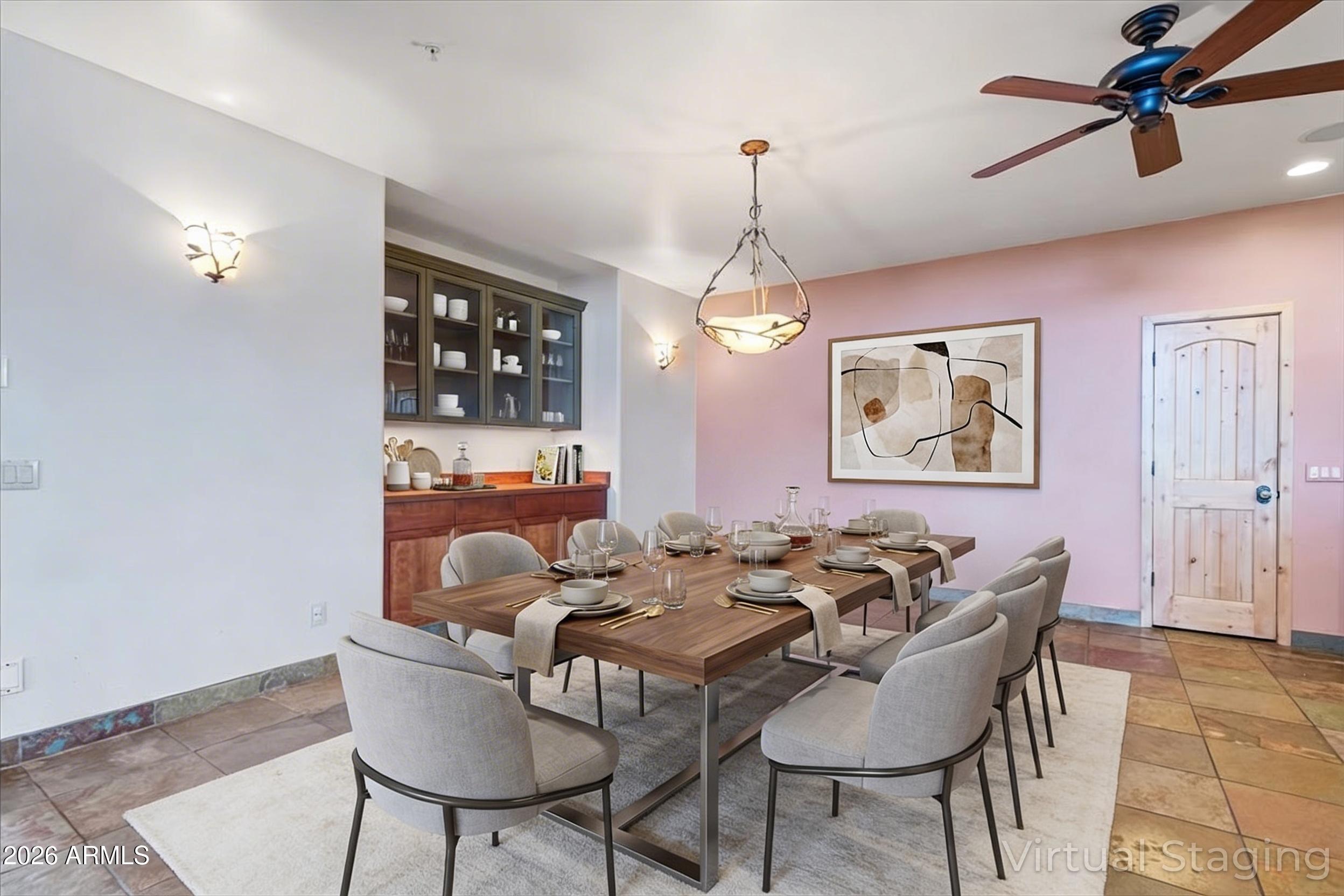 1904 N UNDERWOOD Court