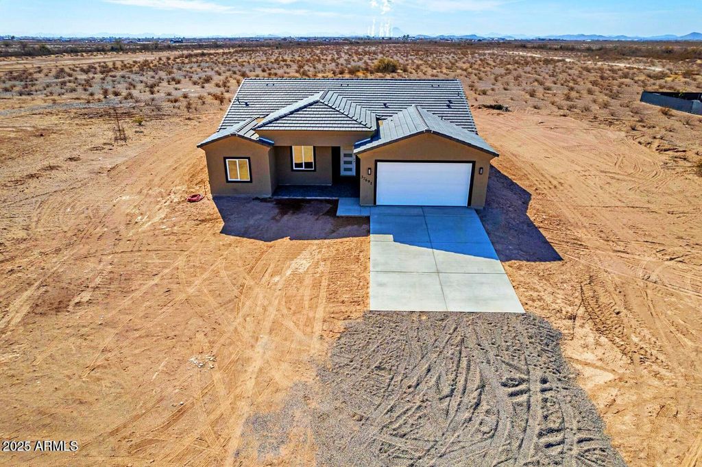 Photo of 37691 W Vermont Avenue, Tonopah, AZ 85354 (MLS # 6899764)