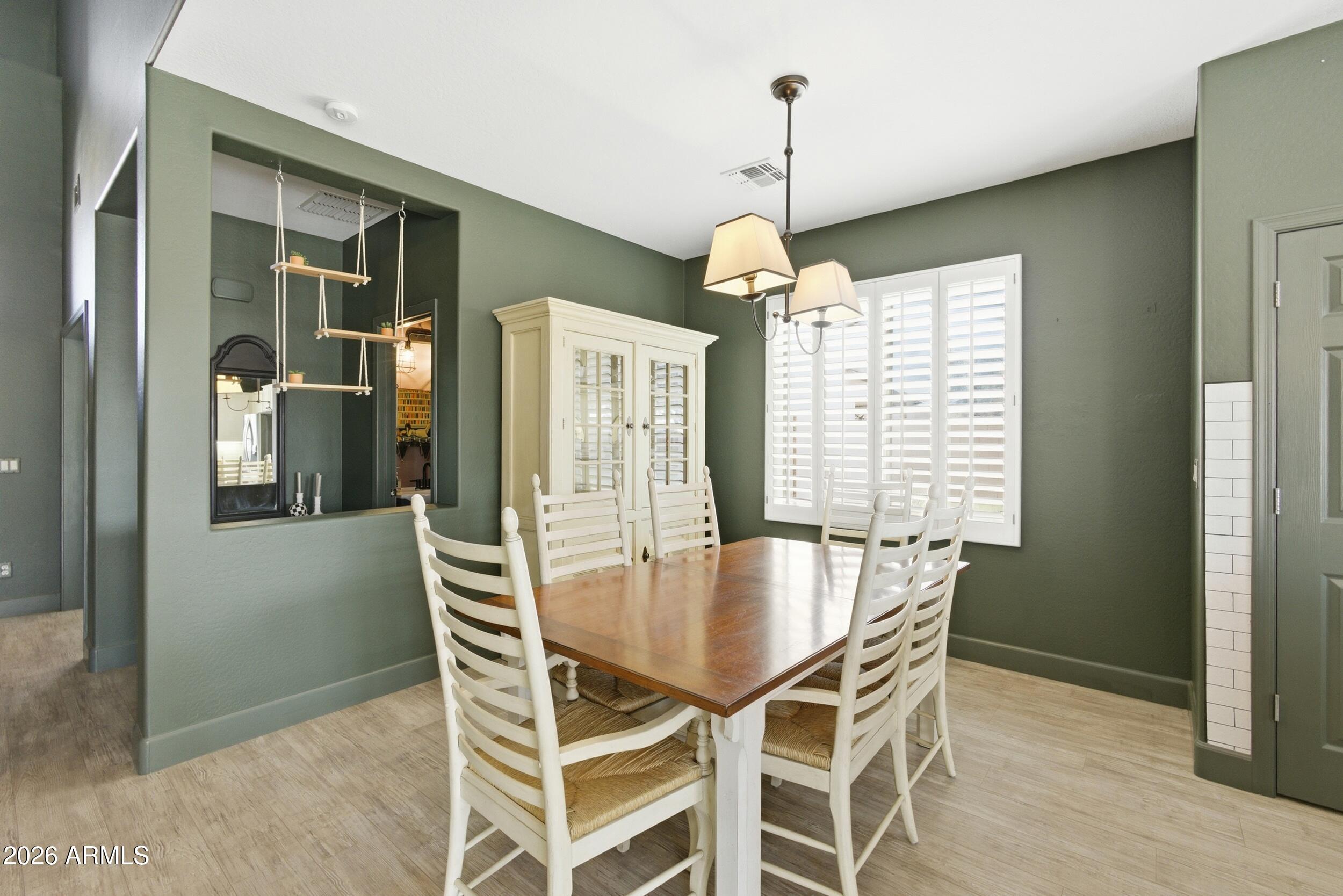 3319 E FANDANGO Drive