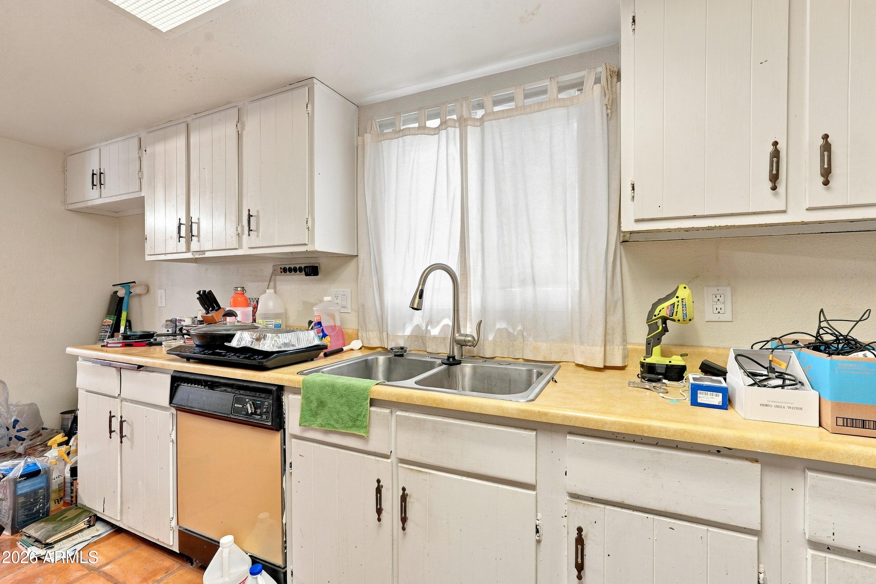 845 S VALENCIA --