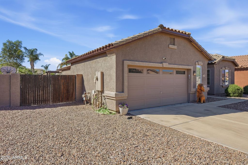 Photo of 22025 E Calle De Flores Street, Queen Creek, AZ 85142 (MLS # 6999983)