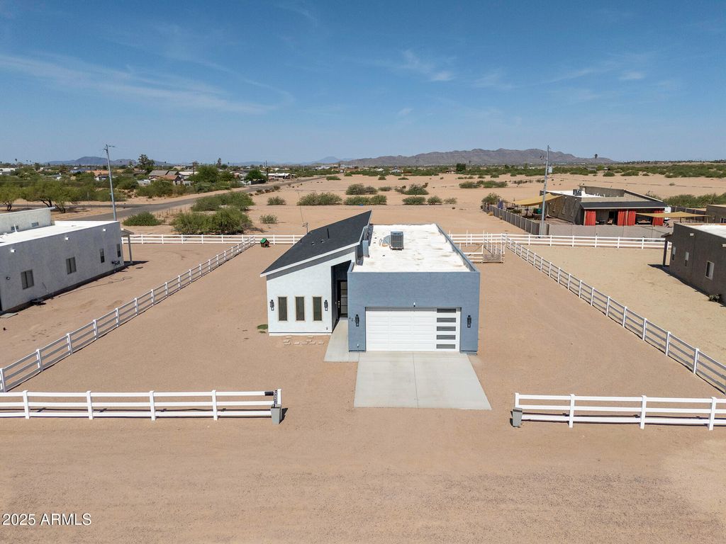 Photo of 4210 N Roble Circle, Eloy, AZ 85131 (MLS # 6933023)