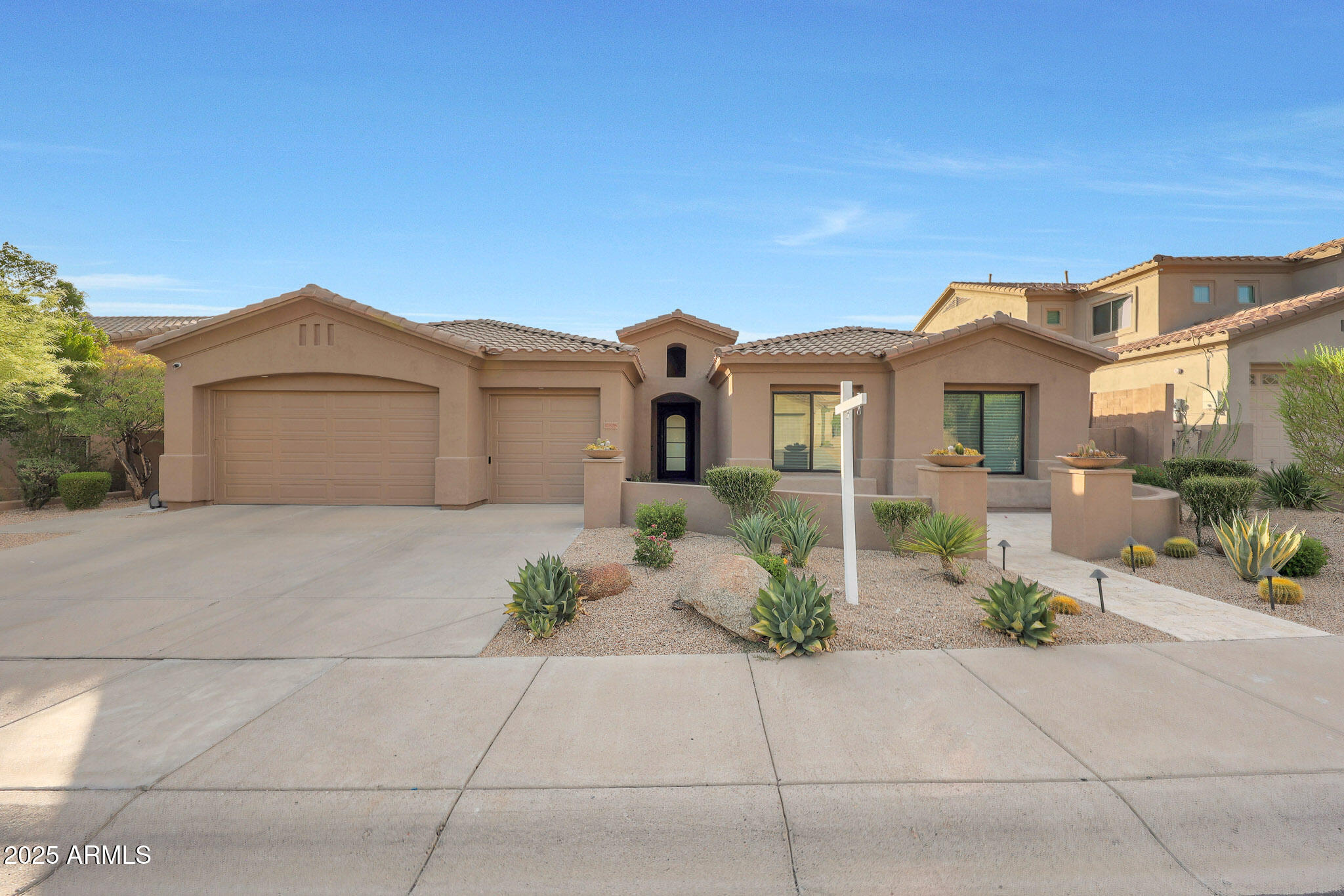 10826 E PALM RIDGE Drive