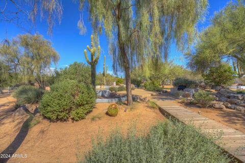 A home in Cave Creek