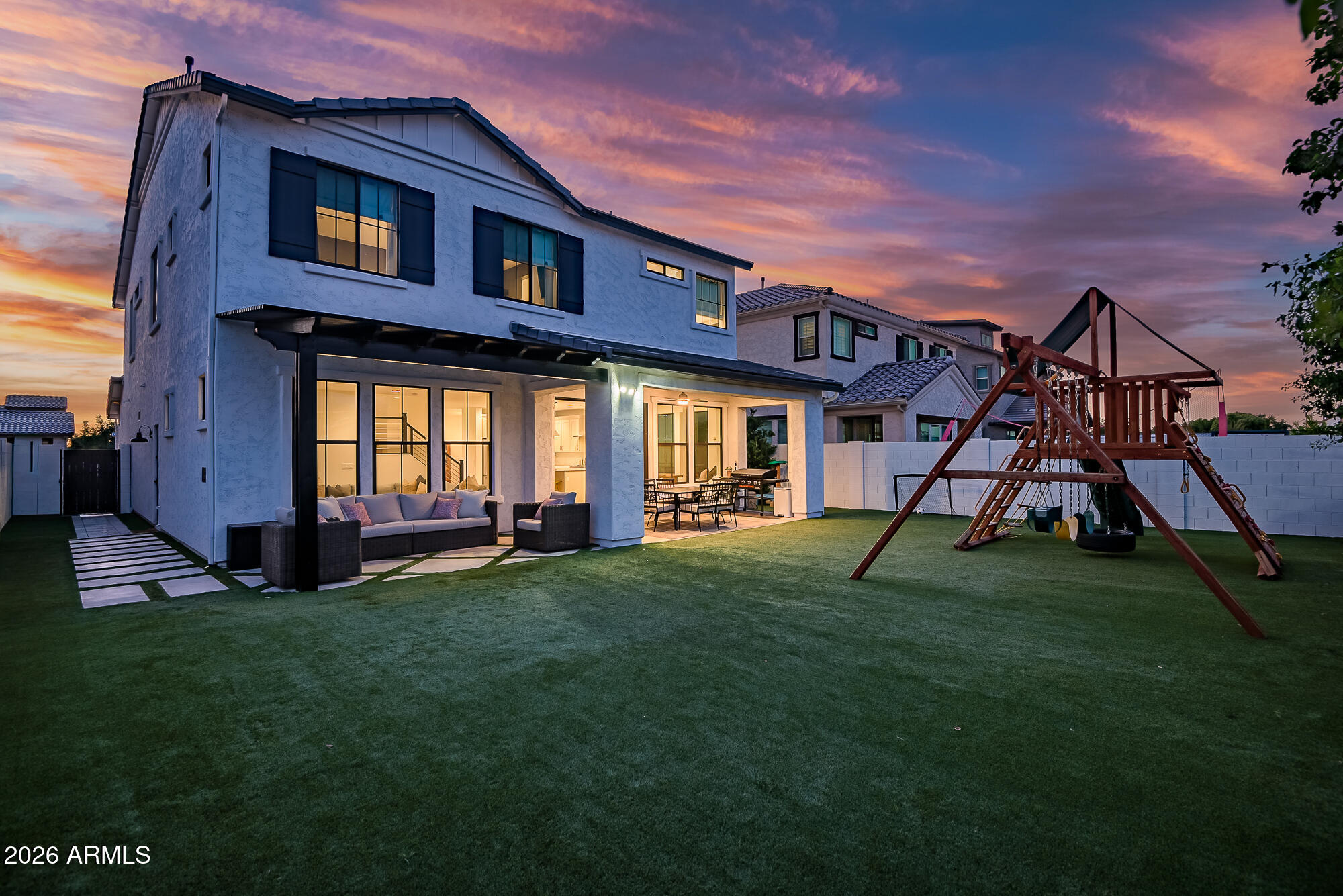 STRATFORD - Residential