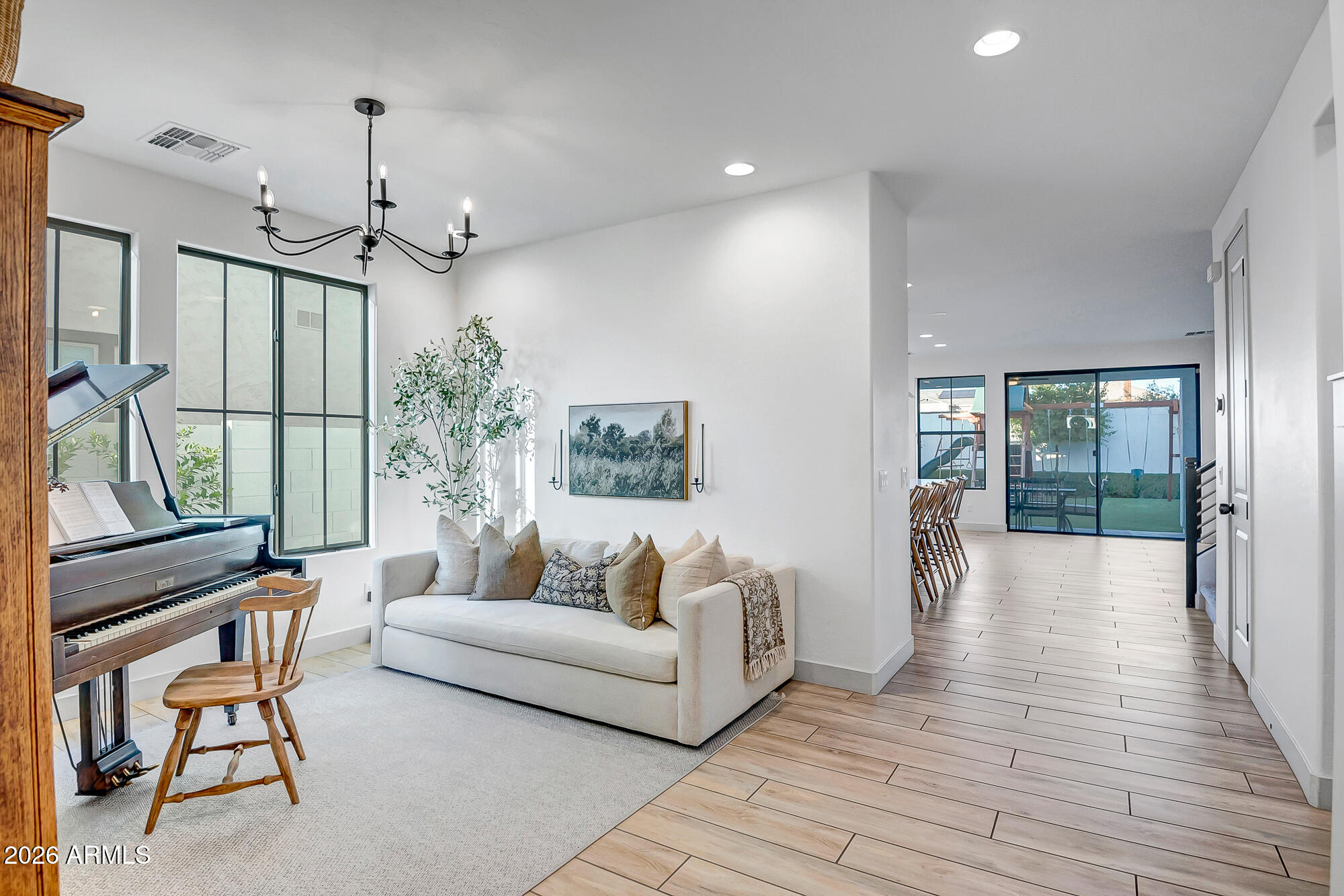STRATFORD - Residential