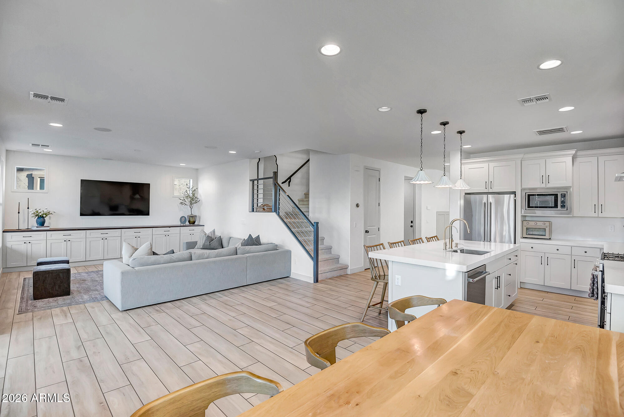 STRATFORD - Residential