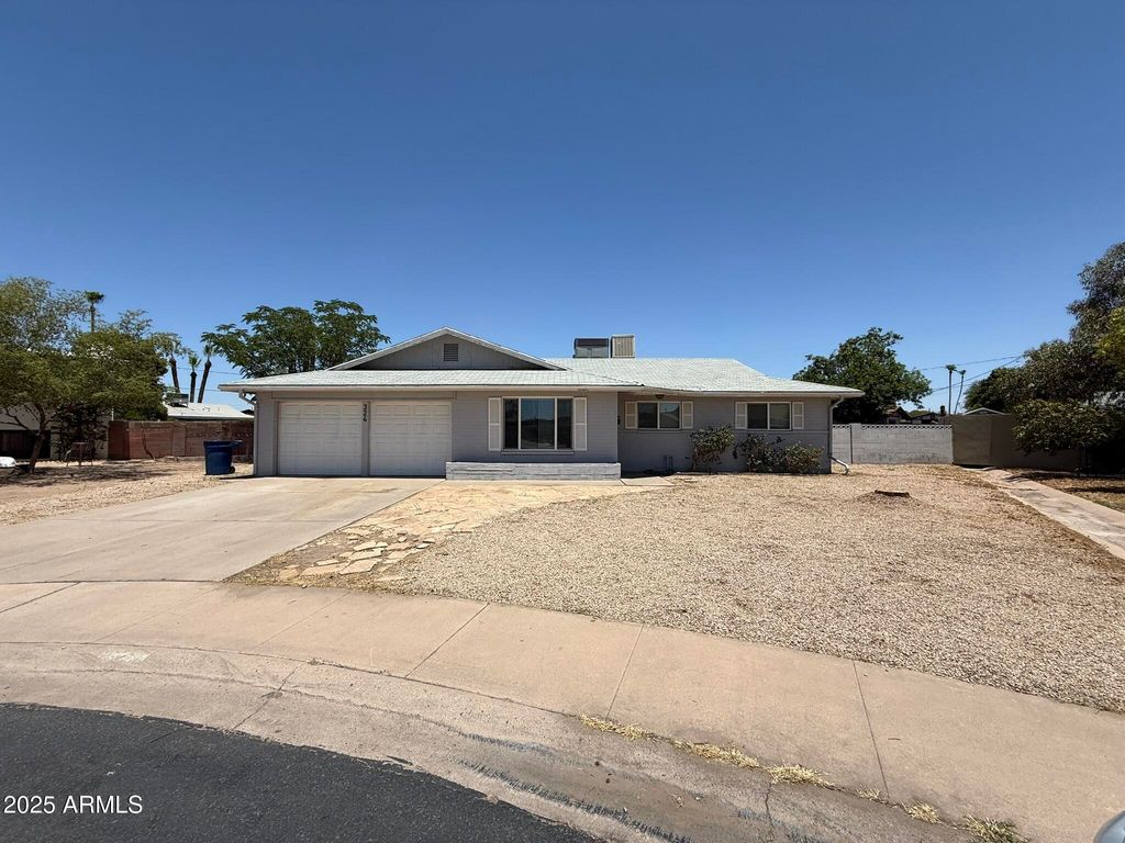 Photo of 324 E Riviera Drive, Tempe, AZ 85282 (MLS # 6887383)