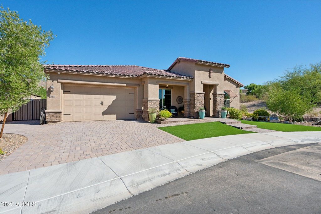 Photo of 21122 W Edgemont Avenue, Buckeye, AZ 85396 (MLS # 6929675)