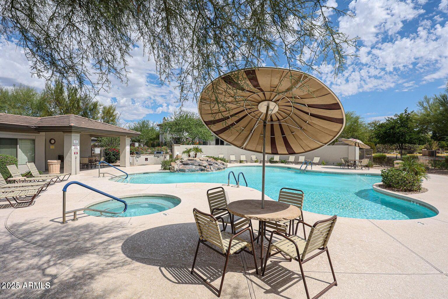 33550 N DOVE LAKES Drive 1023