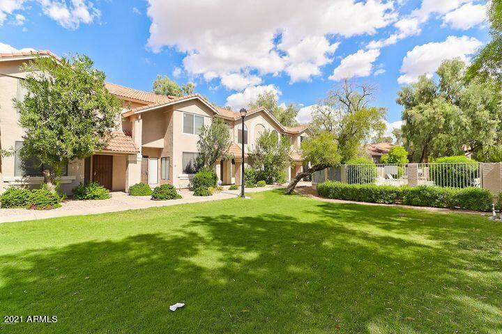 500 N ROOSEVELT Avenue 57