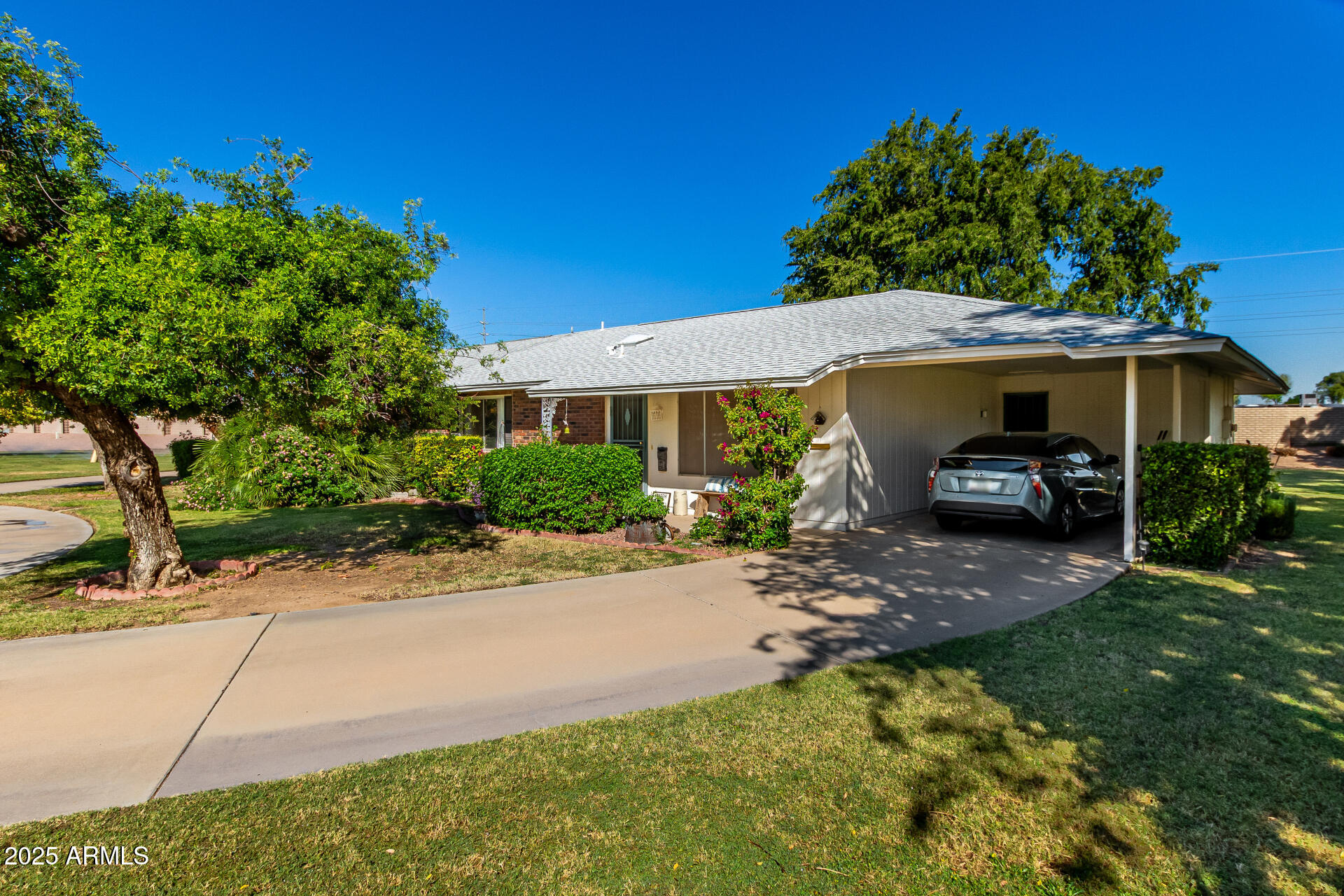 10410 W CAMPANA Drive