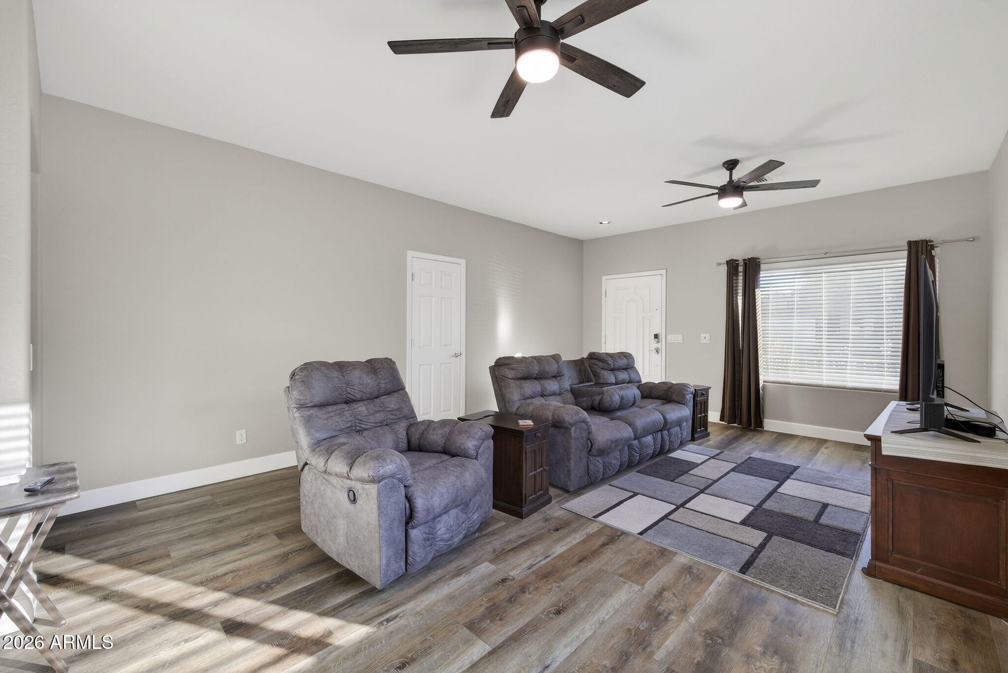 820 W BURKHALTER Drive