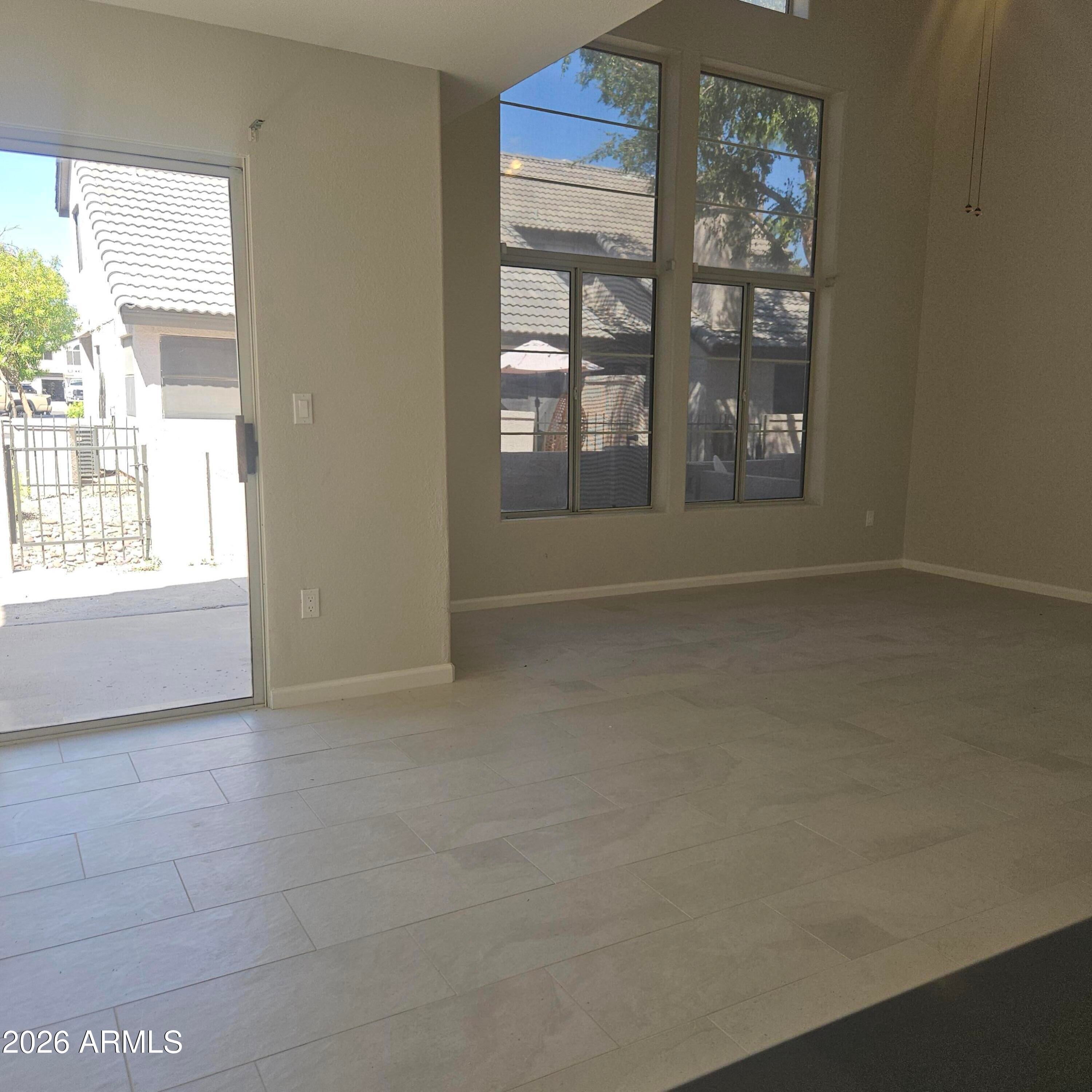 1125 W Sandy Banks --