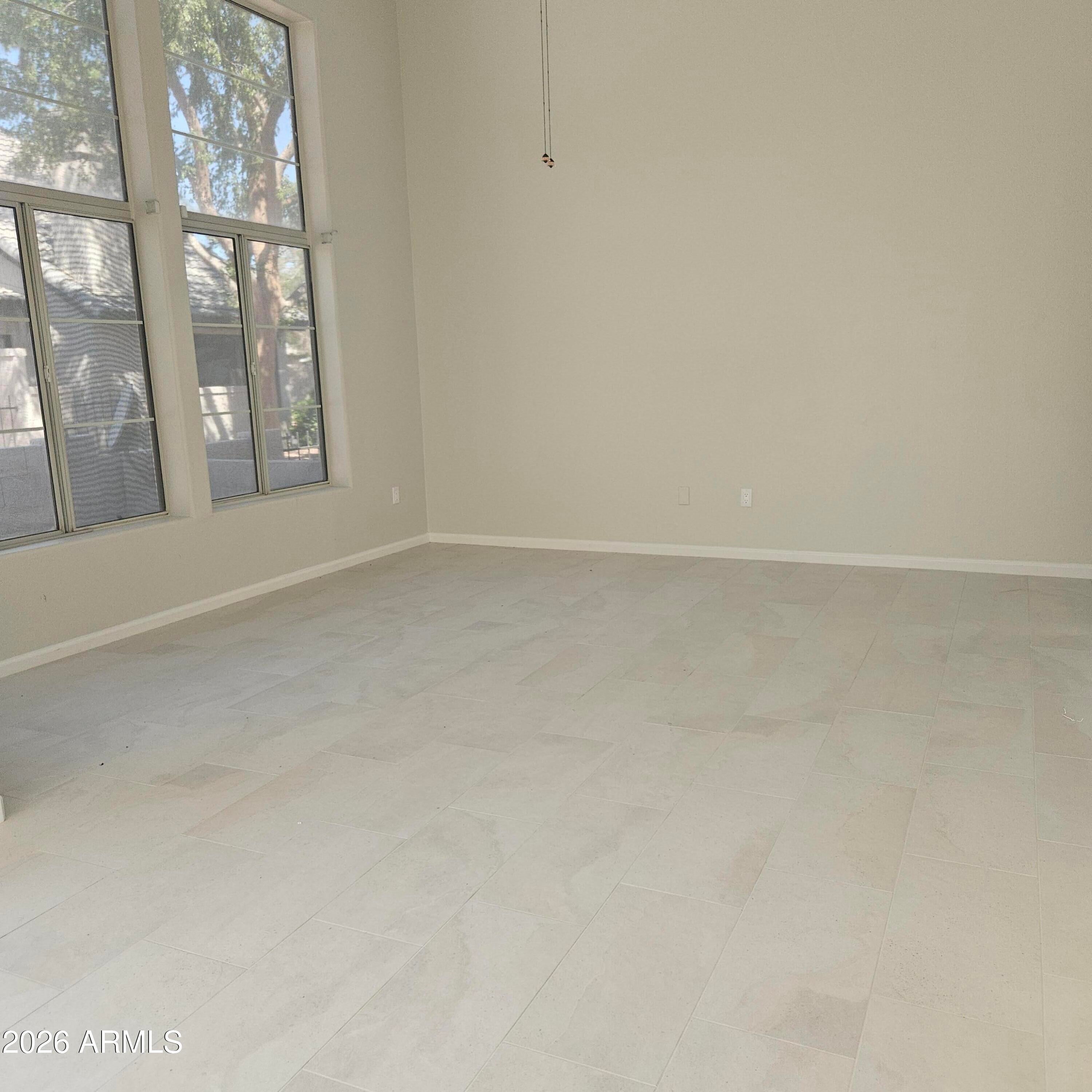 1125 W Sandy Banks --