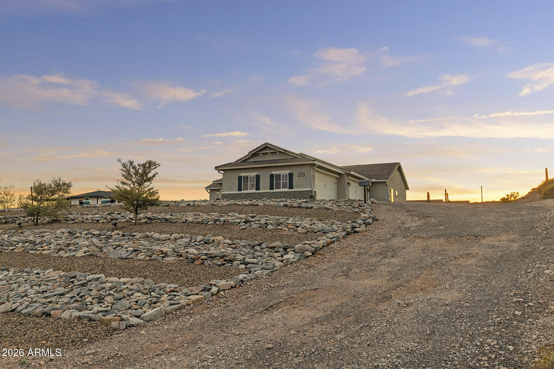 203 E SADDLE BUTTE Street