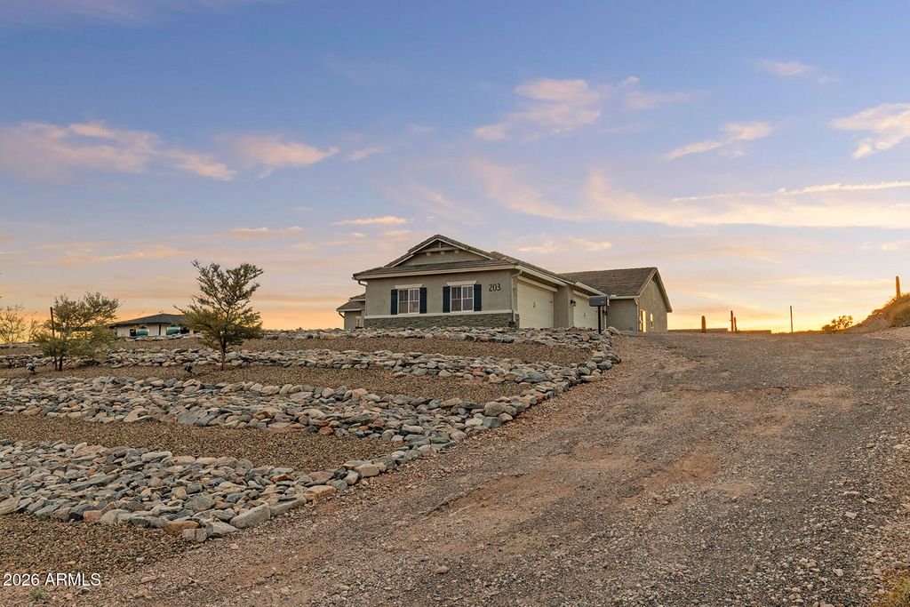 Photo of 203 E Saddle Butte Street, Apache Junction, AZ 85119 (MLS # 7000179)