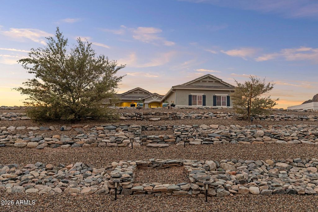 Photo of 203 E Saddle Butte Street, Apache Junction, AZ 85119 (MLS # 7000179)