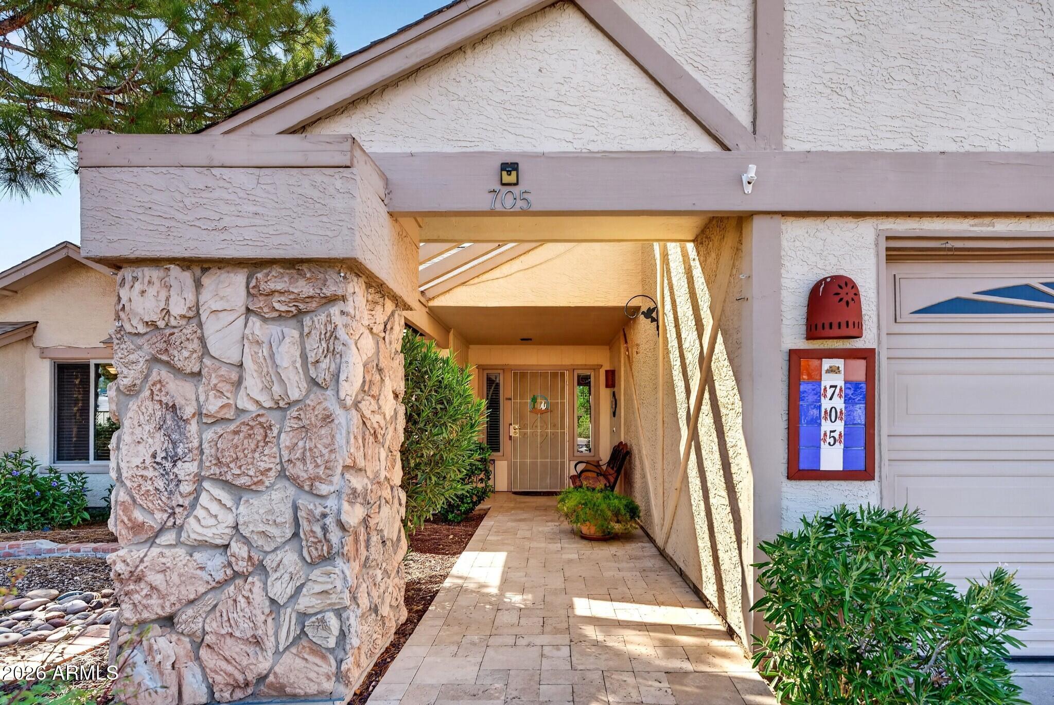 705 W Alamo Drive