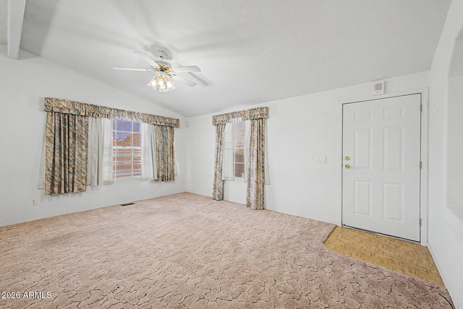 861 S ESPERANZA Avenue