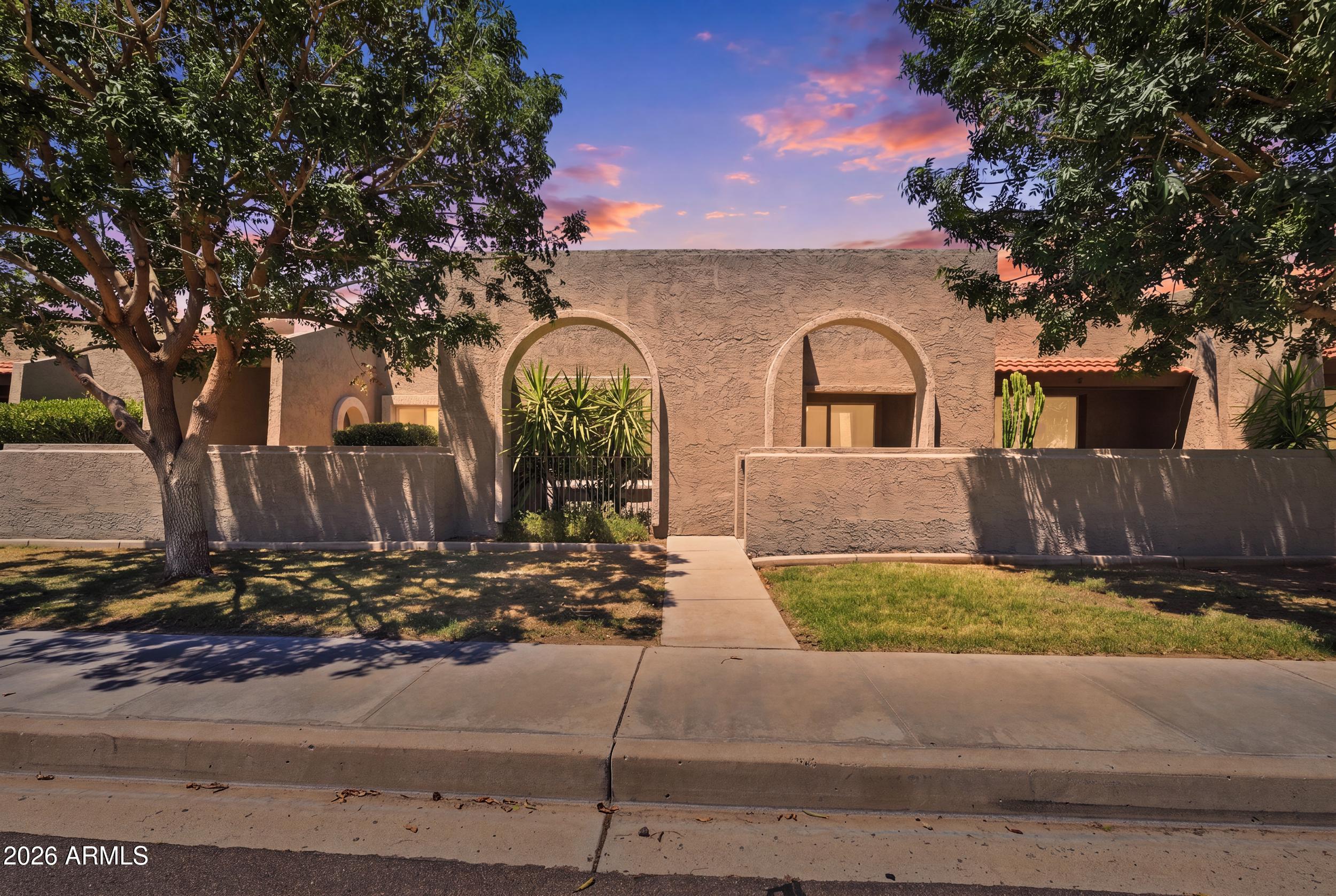 7113 N VIA DE PAESIA --