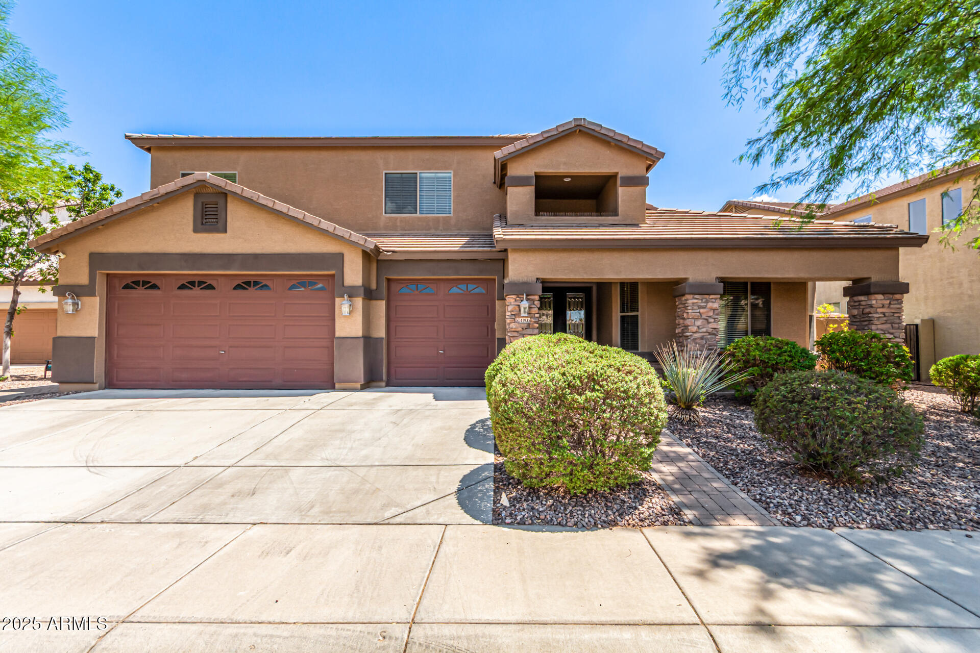 41935 W LUCERA Lane