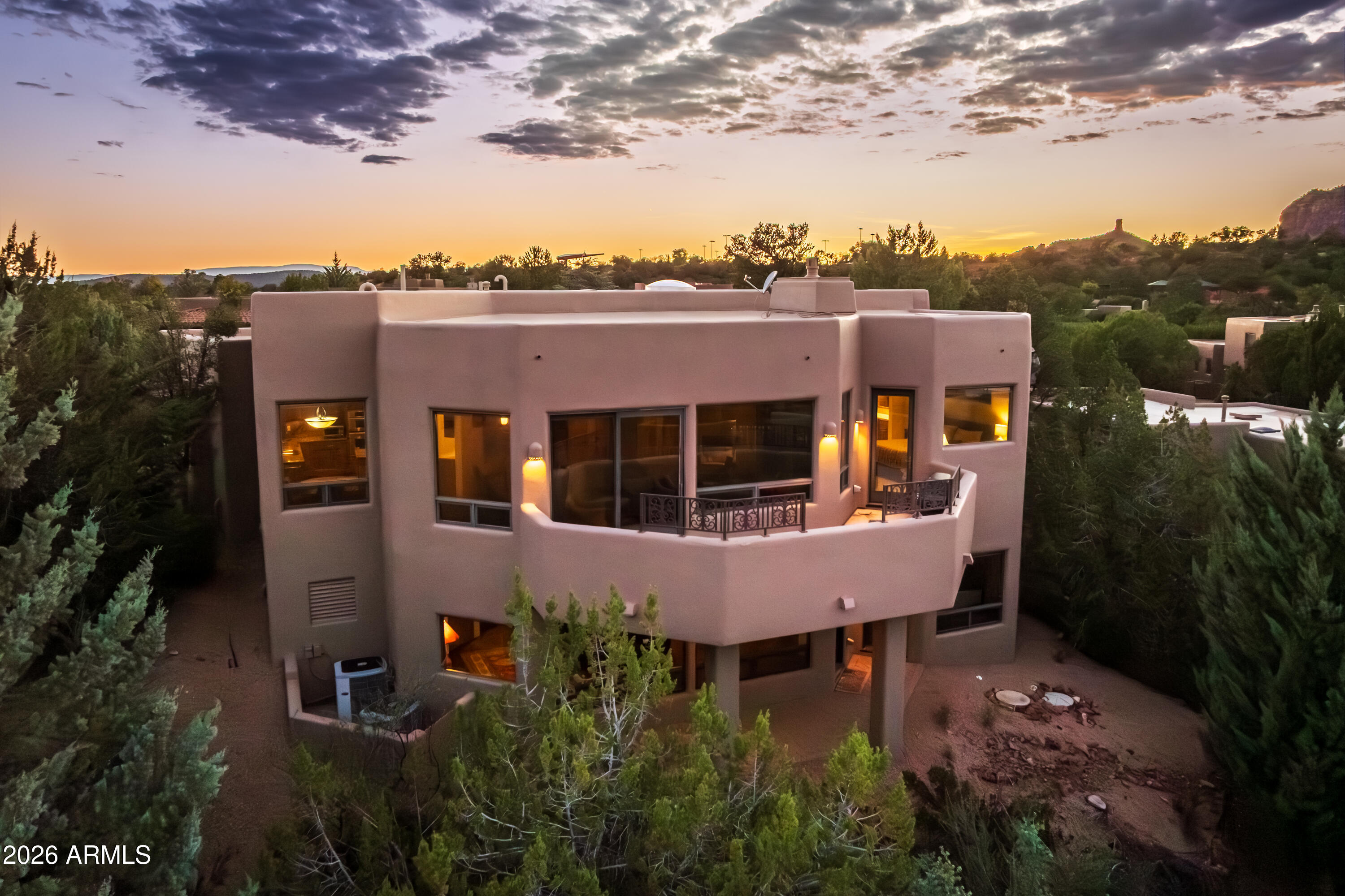 308 Calle Linda --