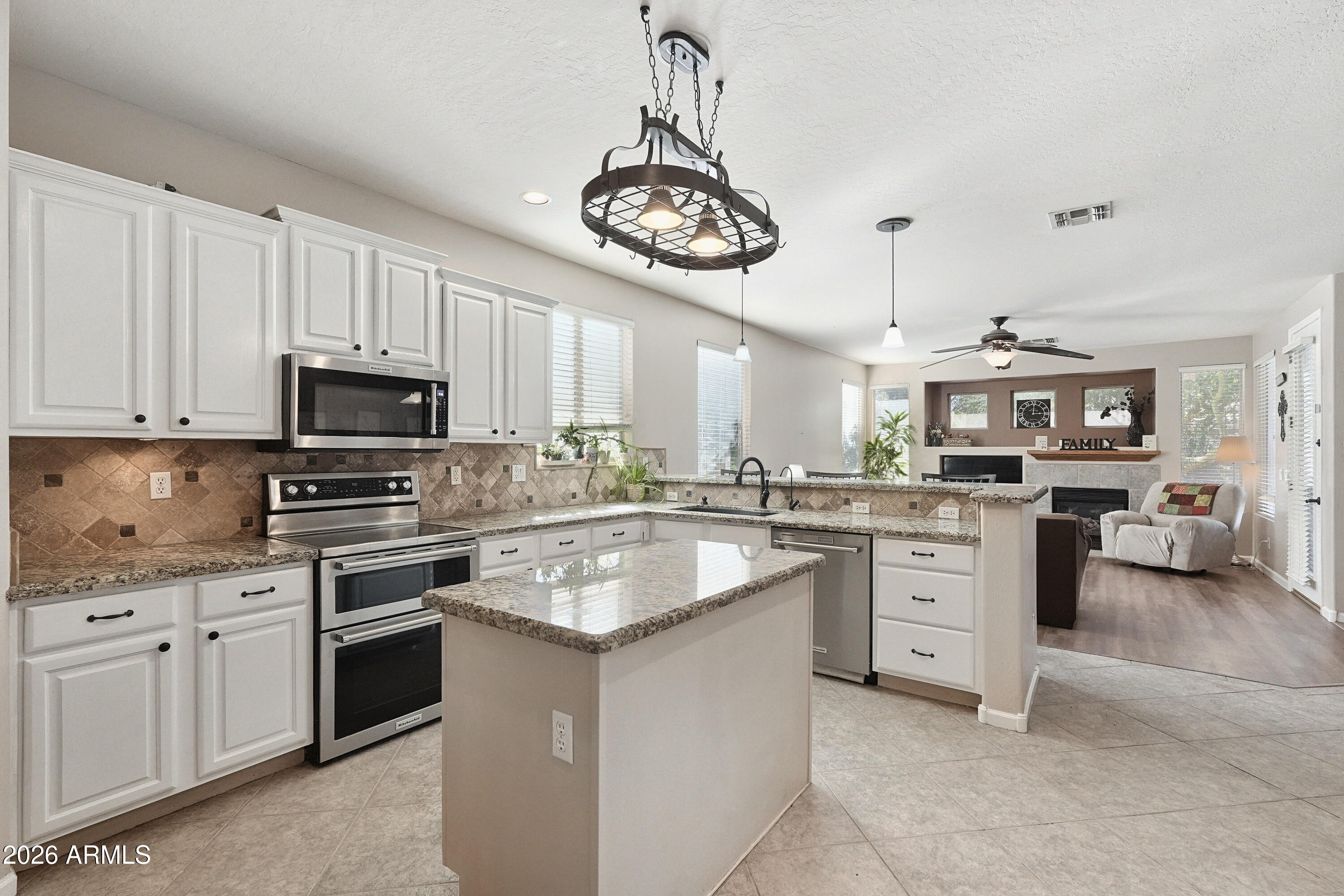 2355 E LA COSTA Place