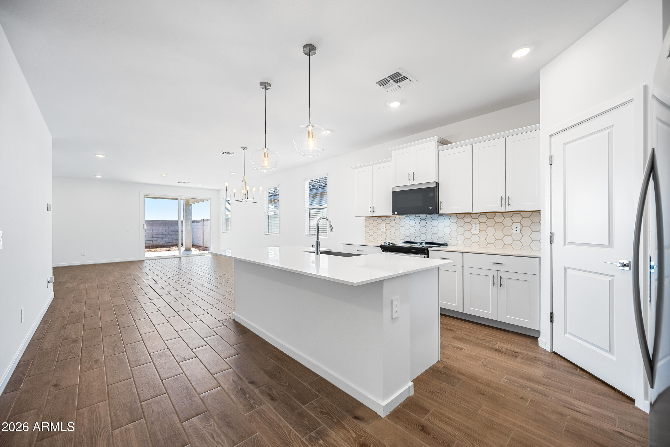 7505 E COZY COTTAGE Lane