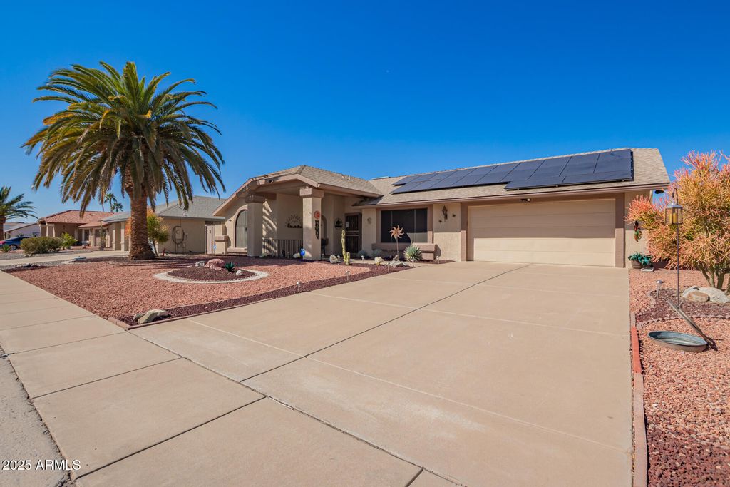 Photo of 13718 W Gable Hill Drive, Sun City West, AZ 85375 (MLS # 6902133)