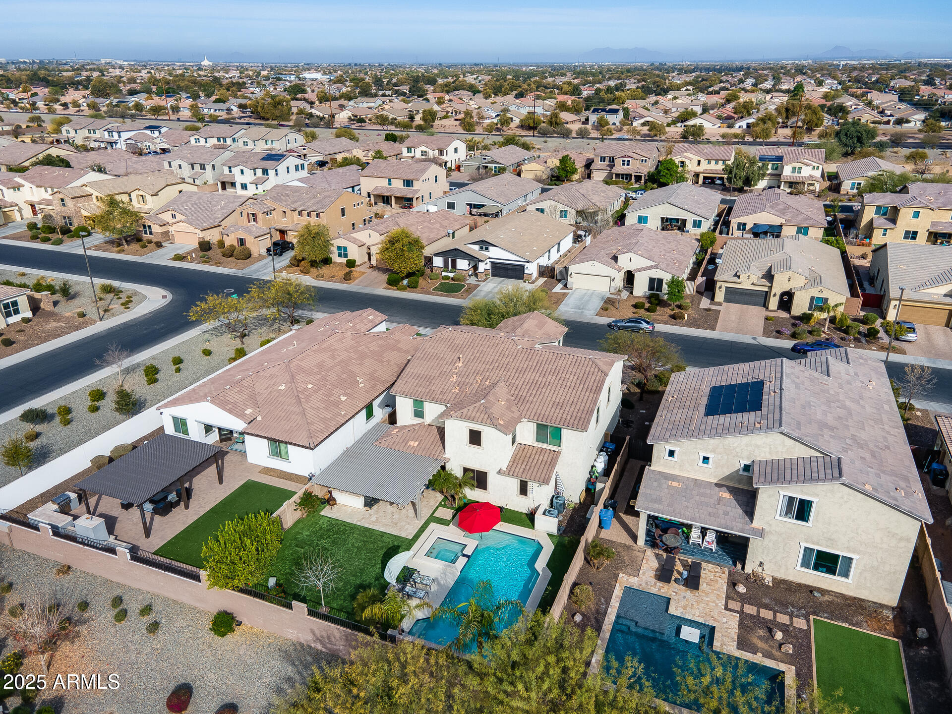 3933 E ALFALFA Drive