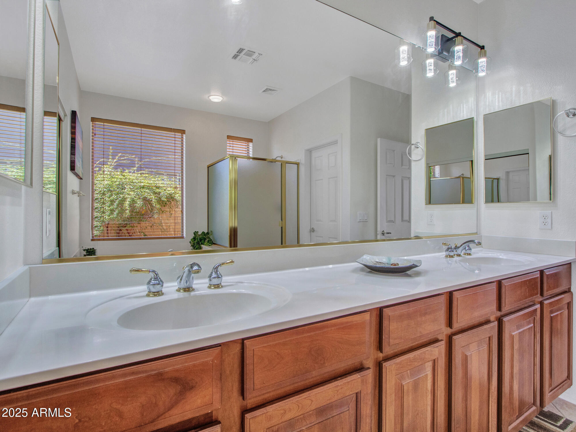 Anthem, Arizona 85086, United States, 4 Bedrooms Bedrooms, ,3 BathroomsBathrooms,Residential,Pending,152462