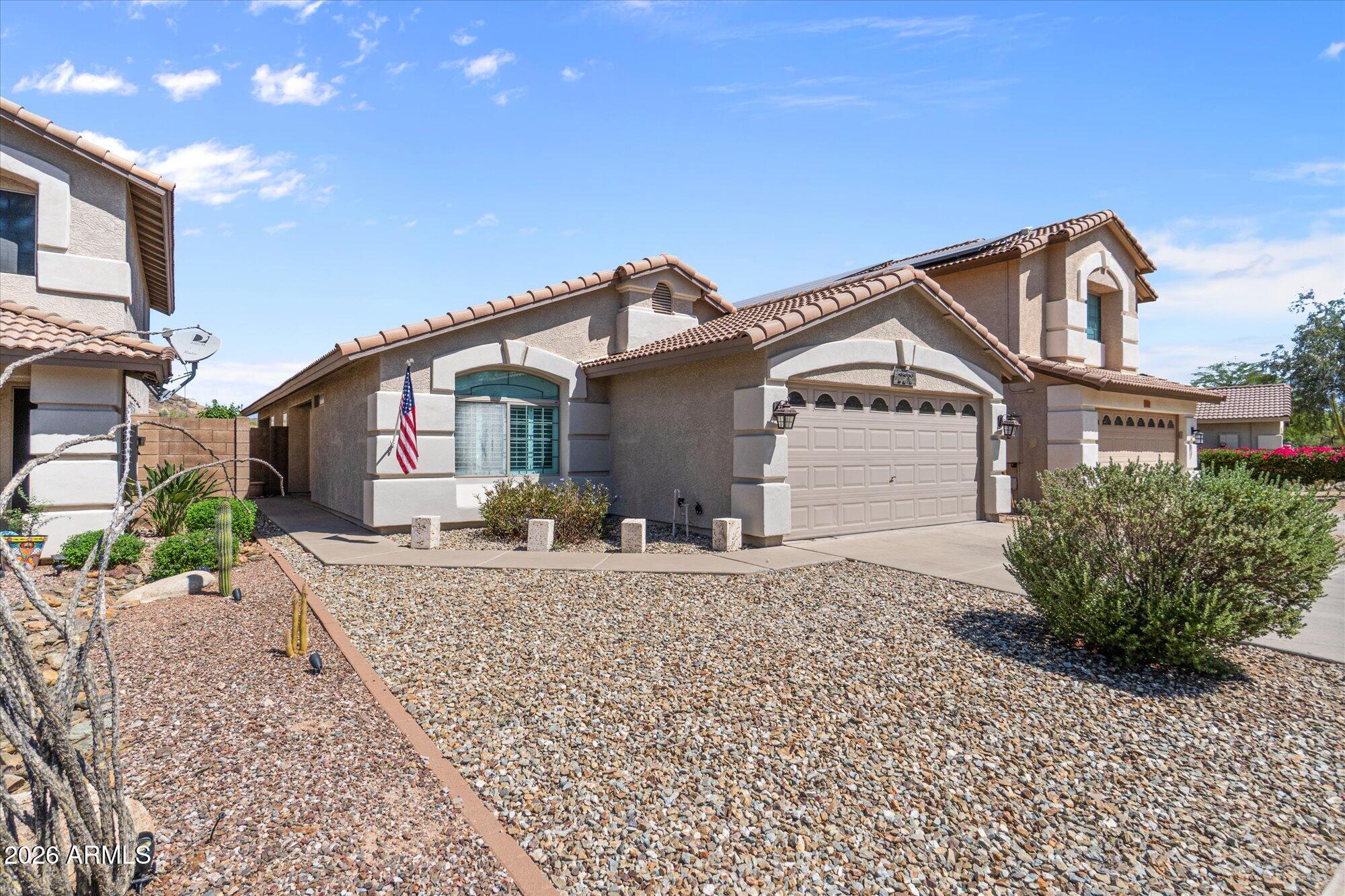 2212 E VISTA BONITA Drive