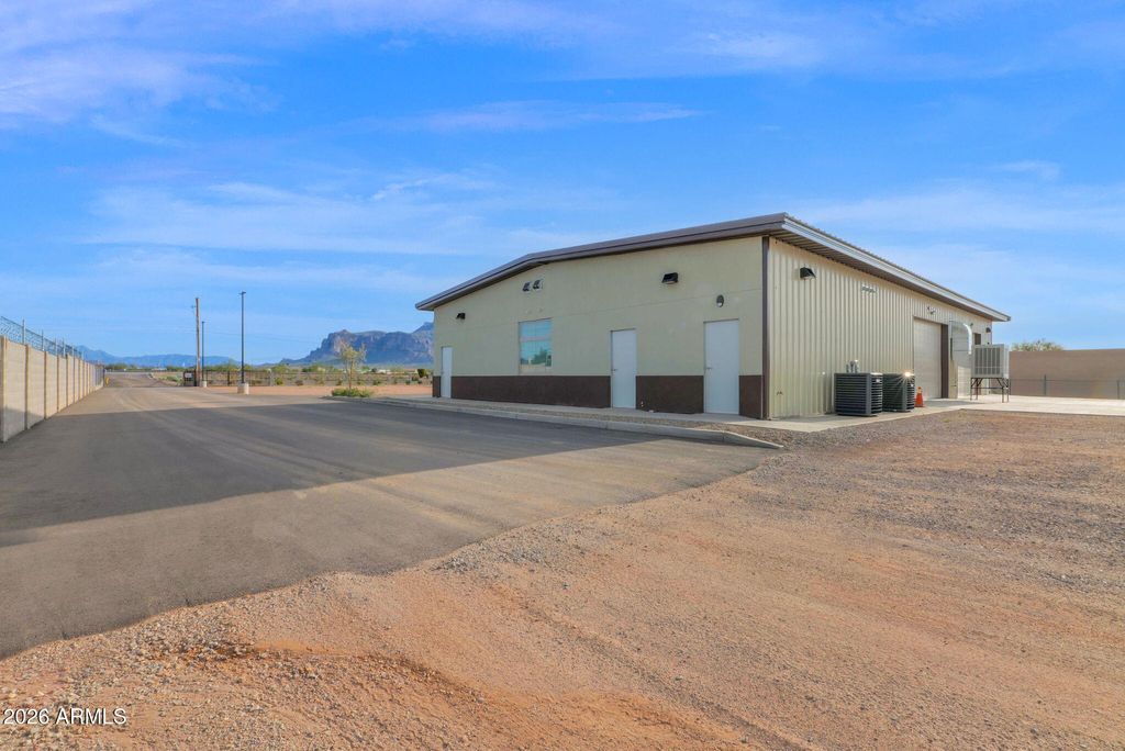 Photo of 1453 E Old West Highway, Apache Junction, AZ 85119 (MLS # 6976887)