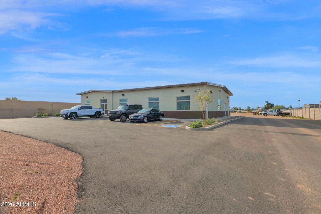 Photo of 1453 E Old West Highway, Apache Junction, AZ 85119 (MLS # 6976887)