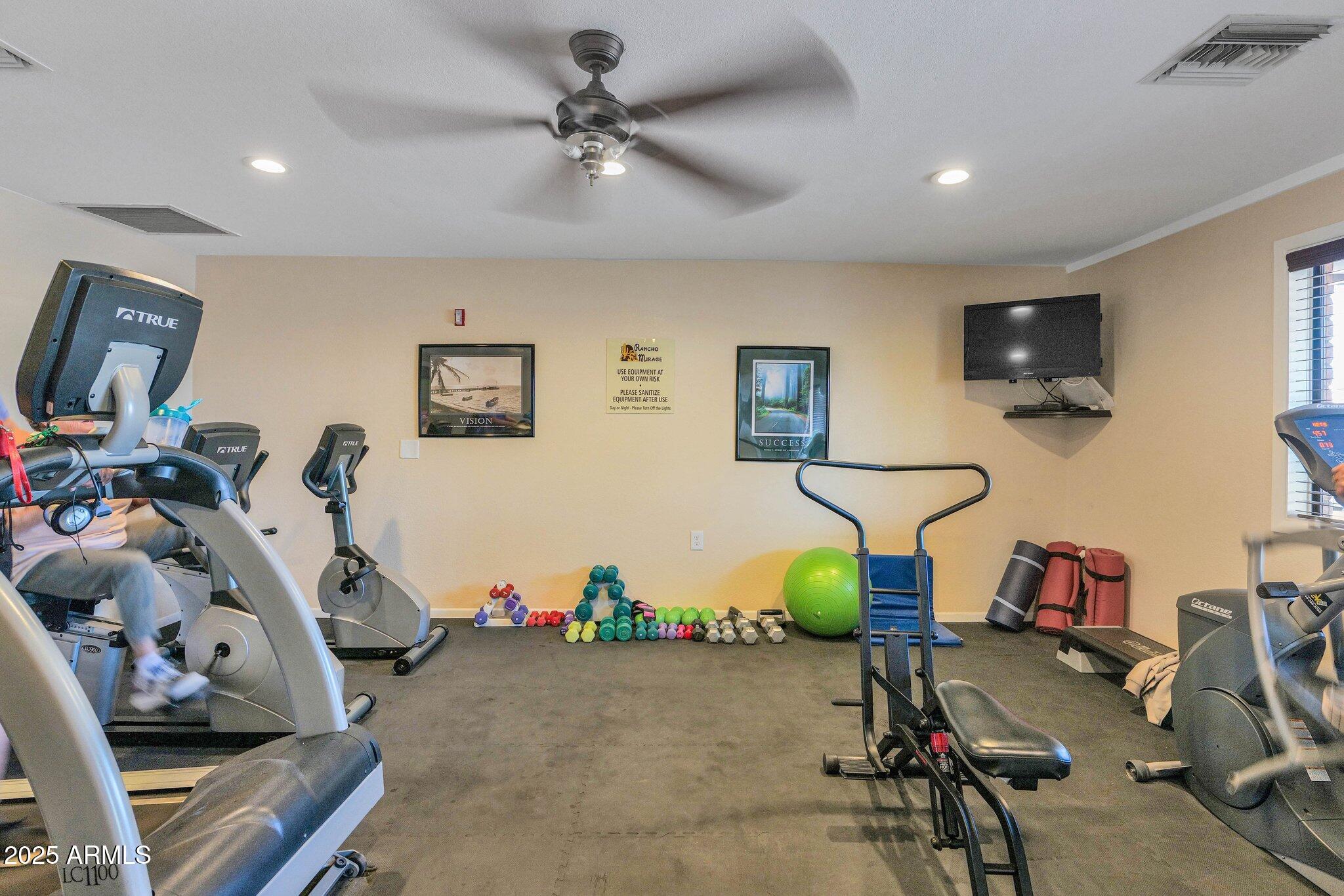 Apache Junction, Arizona 85119, United States, 3 Bedrooms Bedrooms, ,2 BathroomsBathrooms,Residential,Pending,121112