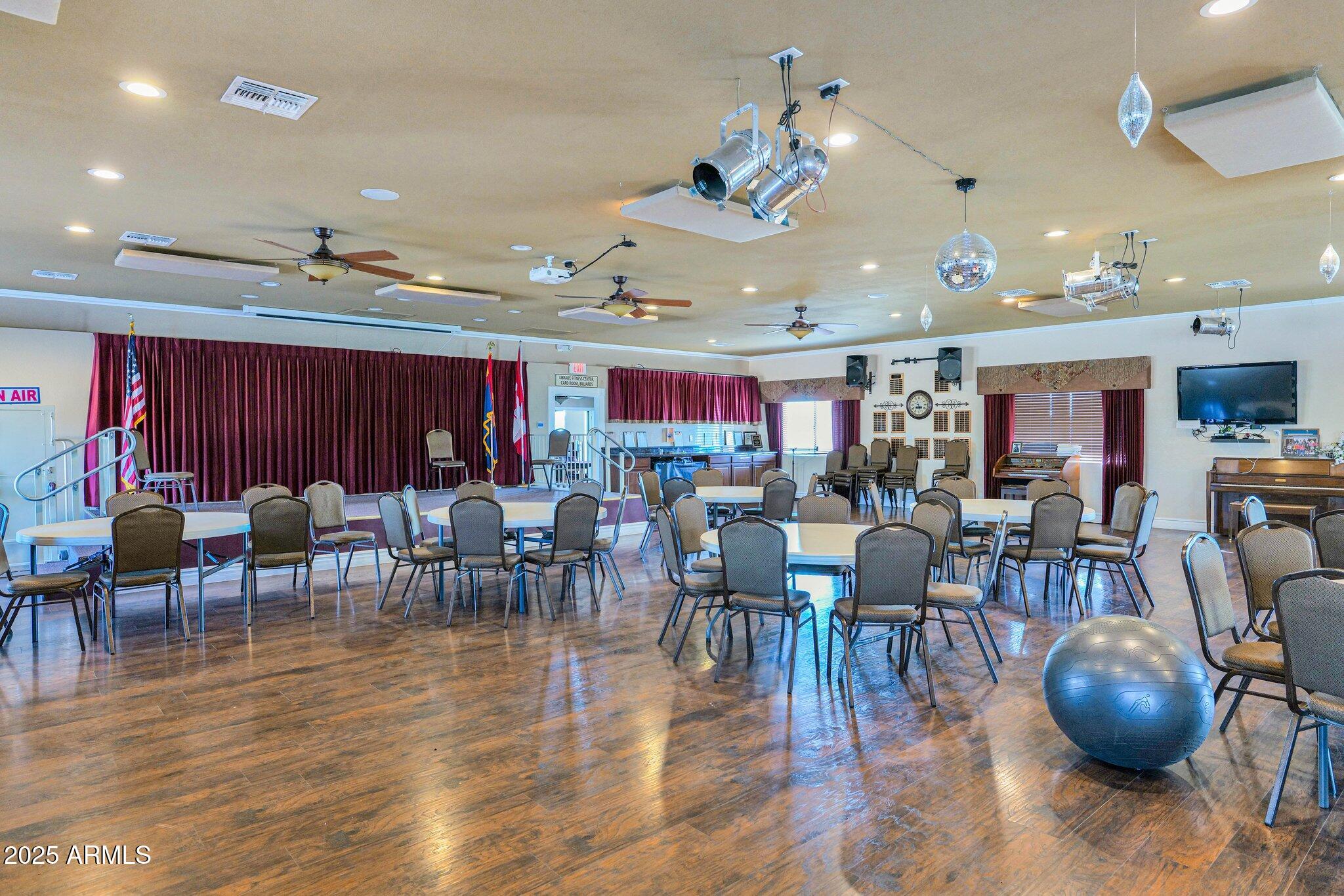 Apache Junction, Arizona 85119, United States, 3 Bedrooms Bedrooms, ,2 BathroomsBathrooms,Residential,Pending,121112