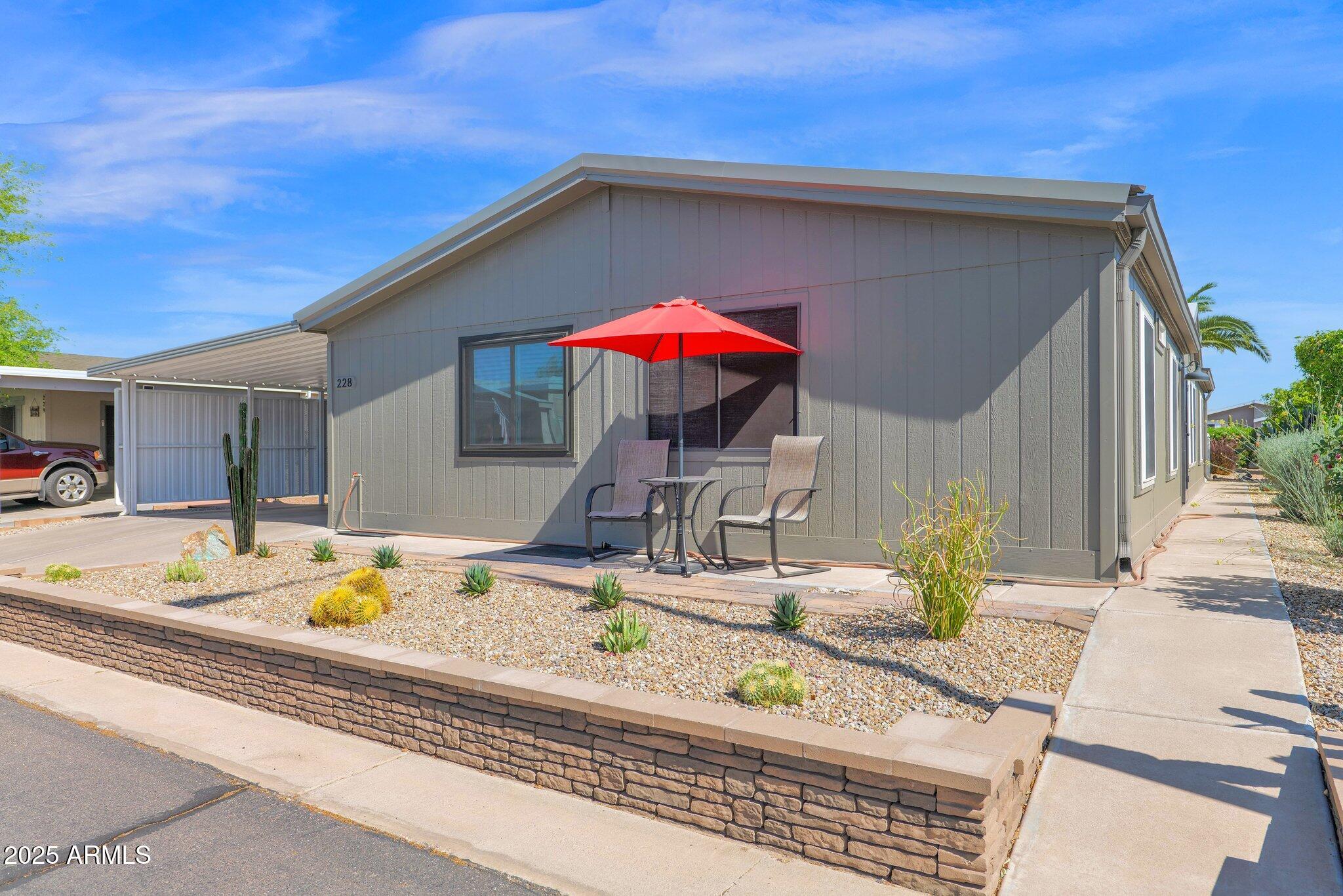 Apache Junction, Arizona 85119, United States, 3 Bedrooms Bedrooms, ,2 BathroomsBathrooms,Residential,Pending,121112