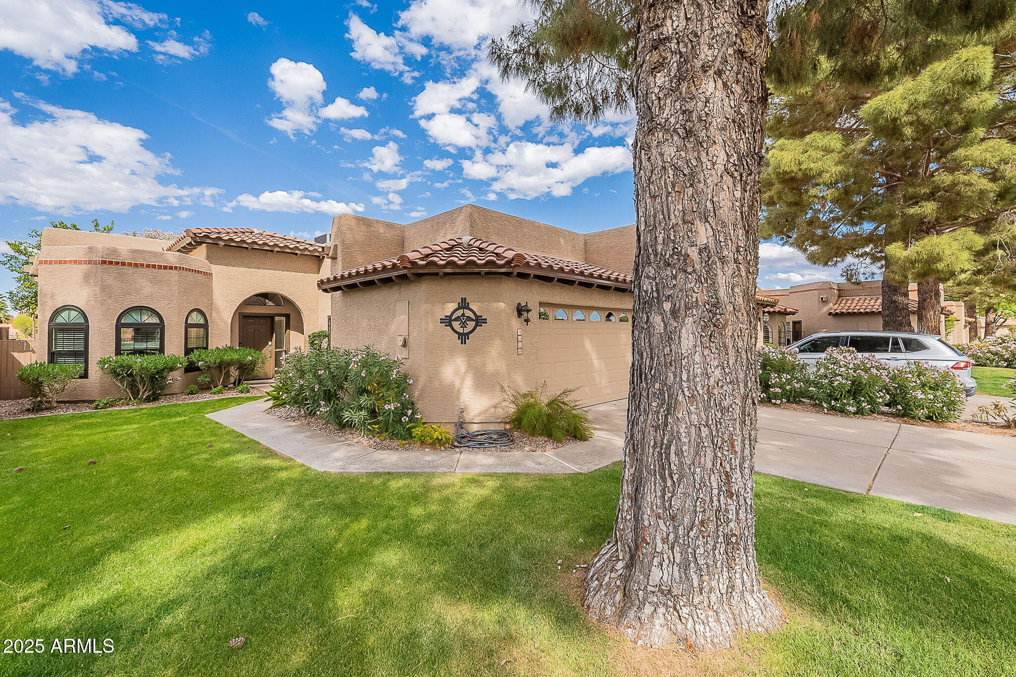 4108 E PARADISE Drive