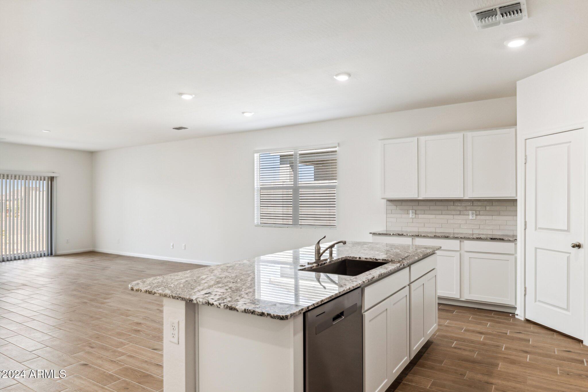 25466 W Graham Trail