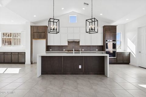 1110 W J WALTZ Way Apache Junction AZ 85120