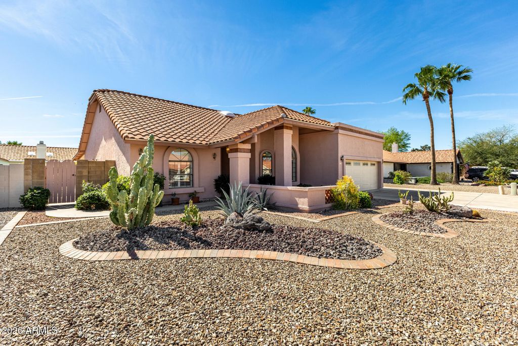 Photo of 537 E Hackamore Street, Mesa, AZ 85203 (MLS # 7001597)