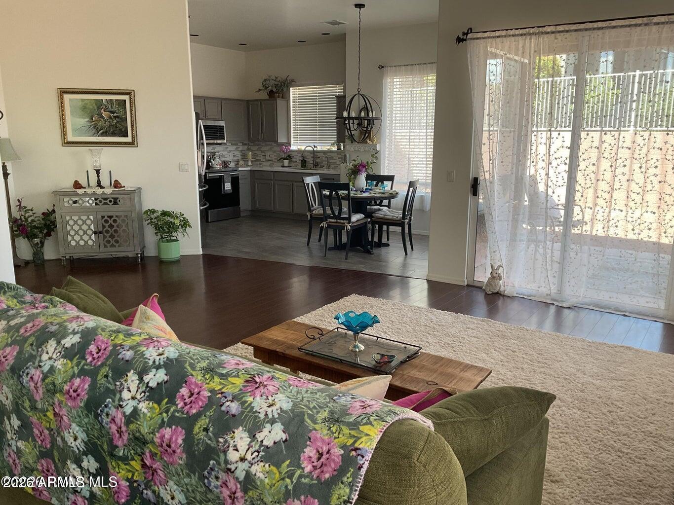 525 S Camino de Encanto --