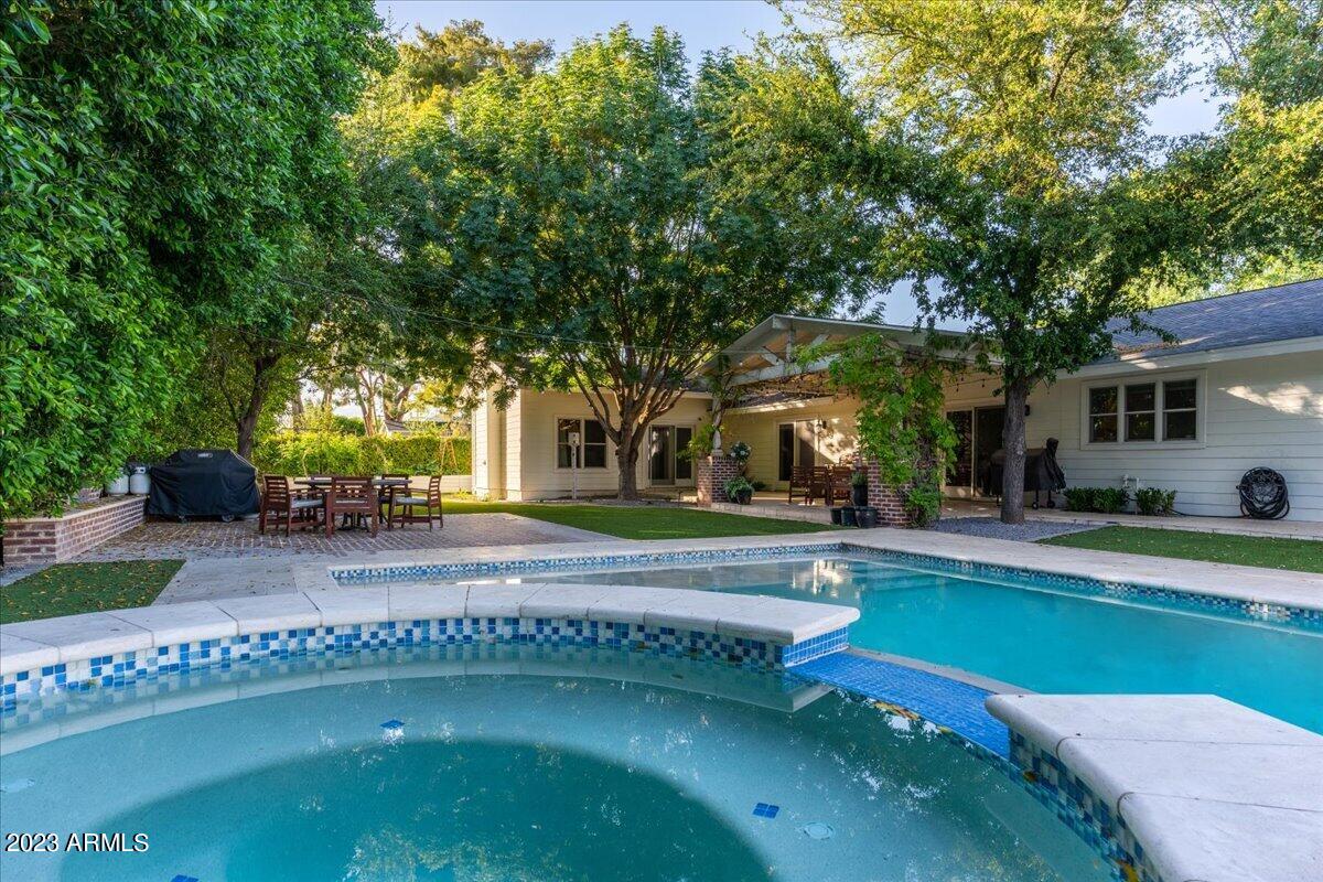 LAFAYETTE VILLA 5 - Residential